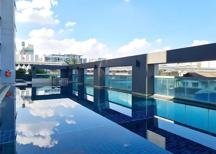 Opal Apartment *